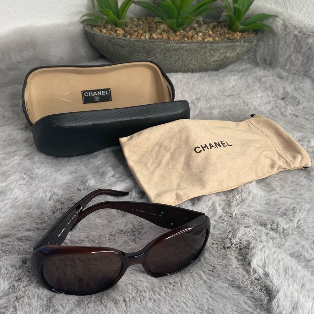 Chanel authentic 
Sunglasses vintage